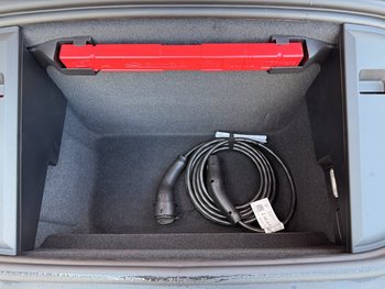 Porsche TAYCAN Turbo GT WEISSACH 1033PS Blackline-Paket Bose Schwellerverkleidung Race TEX Active Ride