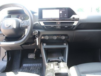 Citroen C4 1.2i 131PS Automatik PLUS LED CAM PDC Smart-Link kabellos