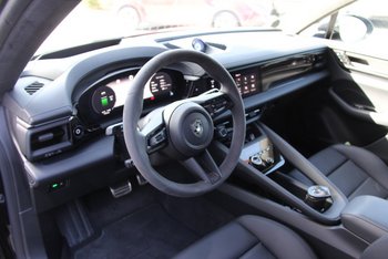 Porsche Macan Turbo Elektro 639PS Allrad Matrix-LED HUD 22ZOLL HA-Lenkung AHK