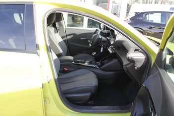 Peugeot 208 1.2i 100PS Allure LED Klimaautomatik Sunset