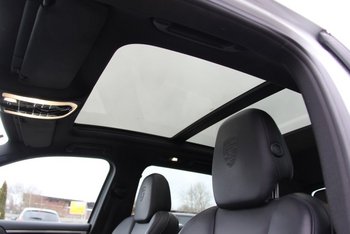 Porsche Cayenne 3.0d 245PS Platinium Edition Panoramadach Luftfederung Adaptiv Sitze Sitzbelüftung