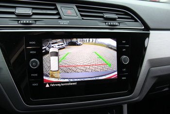 VW Touran 1.5 TSI DSG Comfortline 7 Sitze LED NAVI Winter-Paket Adaptiv Tempomat