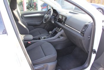 Skoda Karoq TSI 150PS DSG Selection LED Adaptiv Tempomat Kamera