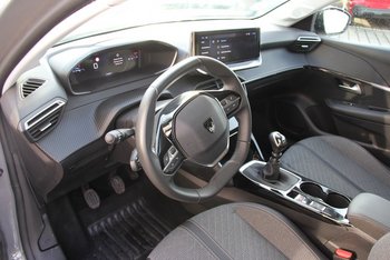 Peugeot 208 1.2i 100PS Allure LED Klimaautomatik Sunset