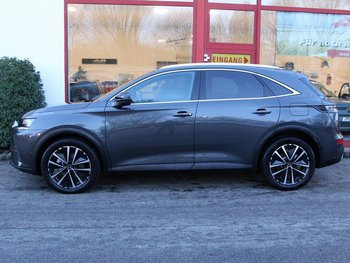 DS Automobiles DS7 Plug in Hybrid 299PS Allrad RIVOLI LED NAV 19Zoll