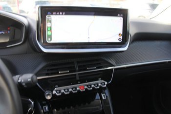 Peugeot 208 1.2i 100PS Allure LED Klimaautomatik Sunset