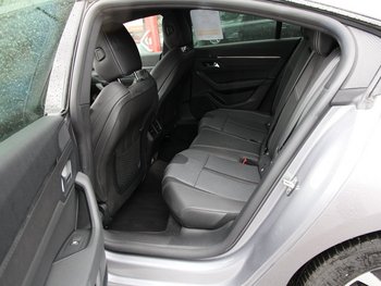 Peugeot 508 1.6e HYBRID Allure FULL-LED Adaptiv Tempomat Sunset NAV Keyless