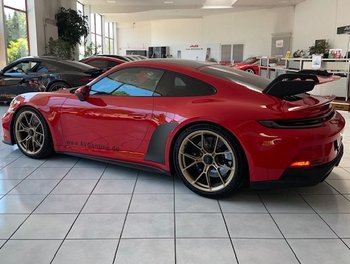 Porsche 992 GT3 4.0 510PS Keramik Bremse Vollschalensitze MATRIX Dach Carbon