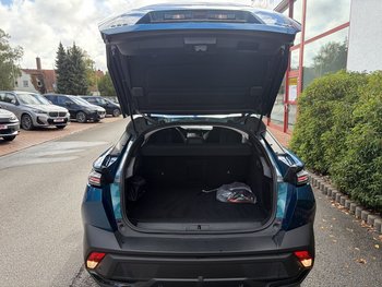 Peugeot 408 1.6e HYBRID LED Adaptiv Tempomat ALU 19 ZOLL CAM
