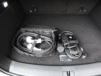 MG EHS 1.5 T-GDI HYBRID 258PS Luxury Panoramadach LED NAVI-Link Sitzheizung CAM ALU 17 ZOLL