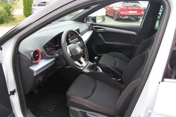 Seat Arona 1.0 TSI FR LED Adaptiv Tempomat 17Zoll