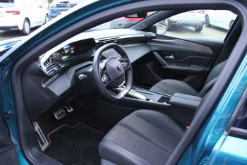 Peugeot 408 1.6e HYBRID GT FULL-LED Adaptiv Tempomat Lenkradheizung