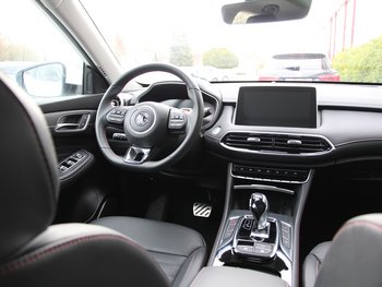 MG EHS 1.5 T-GDI HYBRID 258PS Luxury Panoramadach LED NAVI-Link Sitzheizung CAM ALU 17 ZOLL