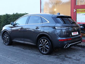 DS Automobiles DS7 Plug in Hybrid 299PS Allrad RIVOLI LED NAV 19Zoll