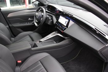 Peugeot 408 1.6e HYBRID GT Schiebedach Leder Nappa FULL-LED Night Vision