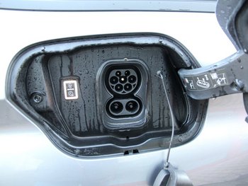 Peugeot e-308 Elektro 156PS 54 KWH Style LED SmartLink Adaptiv Tempomat 11KW