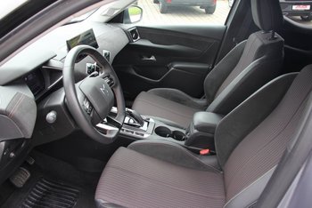 DS Automobiles DS3 1.2i 131PS Performance Line LED NAV 17Zoll