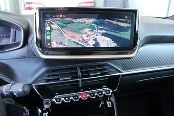 Peugeot 2008 1.2i Allure LED Wireless Sunset ALU 17 ZOLL