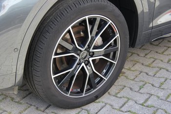 Audi Q5 Sportback 40 TDI Quattro S-Line Black Edition MATRIX Sitzheizung Ass-Paket Stadt & Tour