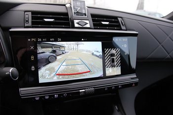 DS Automobiles DS7 Plug in Hybrid 299PS Allrad RIVOLI LED NAV 19Zoll