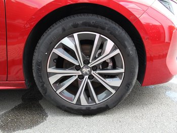 Peugeot 508 1.5d Allure Pack Full-LED Navigation ALU 17 ZOLL
