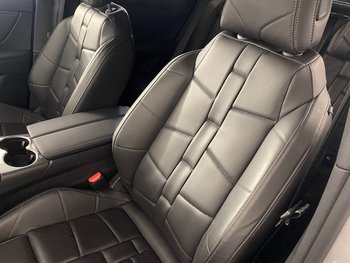 DS Automobiles DS7 Plug in Hybrid 299PS Allrad OPERA Panoramadach Sitz & Scheibenheizung Memory Leder Nappa