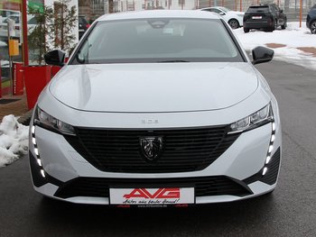 Peugeot 308 SW1.2i Style Adaptiv Tempomat Navi LED 16 ZOLL
