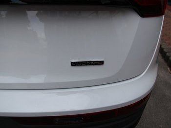 Audi Q5 Sportback 40 TDI Quattro S-Line Black Edition MATRIX Sitzheizung Ass-Paket Stadt & Tour