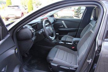 Citroen C4 1.2i 131PS PLUS LED Navigation Tom Tom Kamera ALU 18 ZOLL