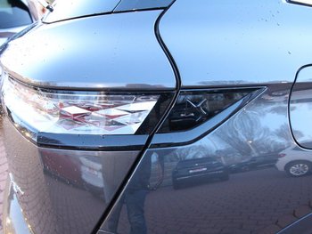 DS Automobiles DS7 Plug in Hybrid 299PS Allrad RIVOLI LED NAV 19Zoll