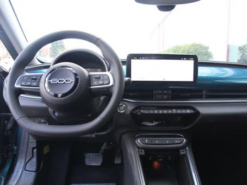 FIAT 600 1.2 Mild Hybrid 145PS Automatik LED wireless CAM 17ZOLL