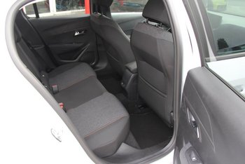 Peugeot 208 1.2i 100PS Business LED Klima Sunset PDC