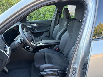 BMW X1 sDrive18i Automatik M-Sport Premium-Paket Adap-LED 18 ZOLL