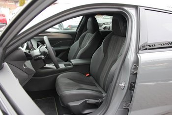 Peugeot 408 1.6e HYBRID GT FULL-LED Night Vision