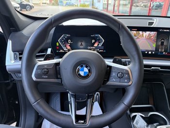 BMW X1 sDrive18i Automatik M-Sport Premium-Paket Adap-LED 18 ZOLL