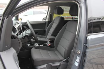 VW Touran 1.5 TSI DSG Comfortline 7 Sitze LED NAVI Winter-Paket Adaptiv Tempomat