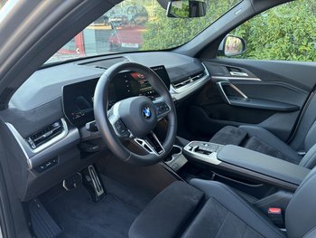 BMW X1 sDrive18i Automatik M-Sport Premium-Paket Adap-LED 18 ZOLL