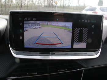 Peugeot 2008 1.2i Allure Navigation Tom Tom LED 17 ZOLL