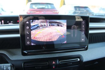 Citroen C3 Elektro MAX LED Sunset Wireless Charging 17 ZOLL