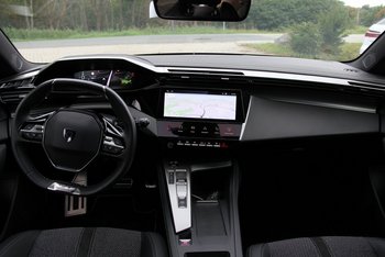Peugeot 308 SW 1.2i GT LED Adaptiv-Tempomat CAM ALU 18 ZOLL