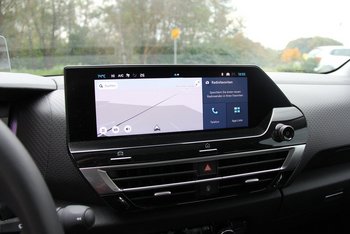 Citroen C4 1.2i 131PS MAX Head up Display LED Navigation 360 Grad Kamera