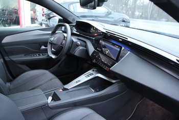 Peugeot 408 1.6e HYBRID GT FULL-LED Adaptiv Tempomat Lenkradheizung