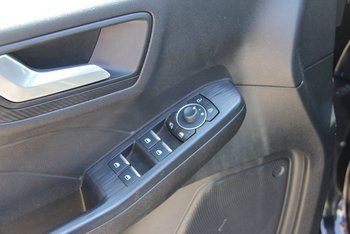 Ford KUGA FHEV HYBRID 190PS ST-LINE NAV CAM ALU 18 ZOLL Winterpaket