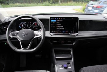 VW Tiguan 2.0 TDI 150PS LIFE LED Winterpaket CAM