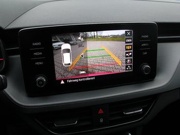 Skoda Scala TSI 115PS Facelift Selection ALU Sunset Smart Link Lichtsensor Virtual Cockpit wireless Link NSW