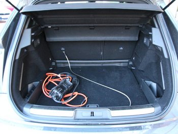 DS Automobiles DS7 Plug in Hybrid 299PS Allrad RIVOLI LED NAV 19Zoll