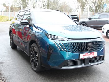 Peugeot 5008 1.2i 145PS GT FULL-LED 7 Sitze Sitzheizung 19ZOLL
