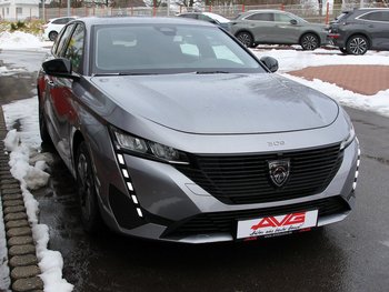 Peugeot 308 SW1.2i Style Adaptiv Tempomat Navi LED 16 ZOLL
