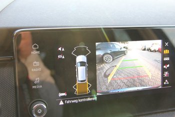 Skoda Kamiq TSI Selection Kamera Klimaautomatik LED ALU 16 ZOLL Sunset Smart Link